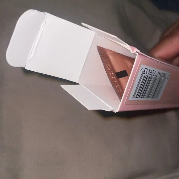 ✨Host Pick✨ Charlotte Tilbury Pillow Talk Beauty Light Wand - Picture 6 of 11